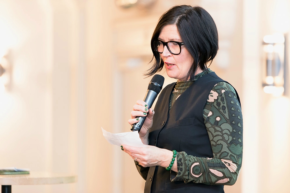 Tuomariston jäsen Nina Kerola, Fullersta taidehallin intendentti