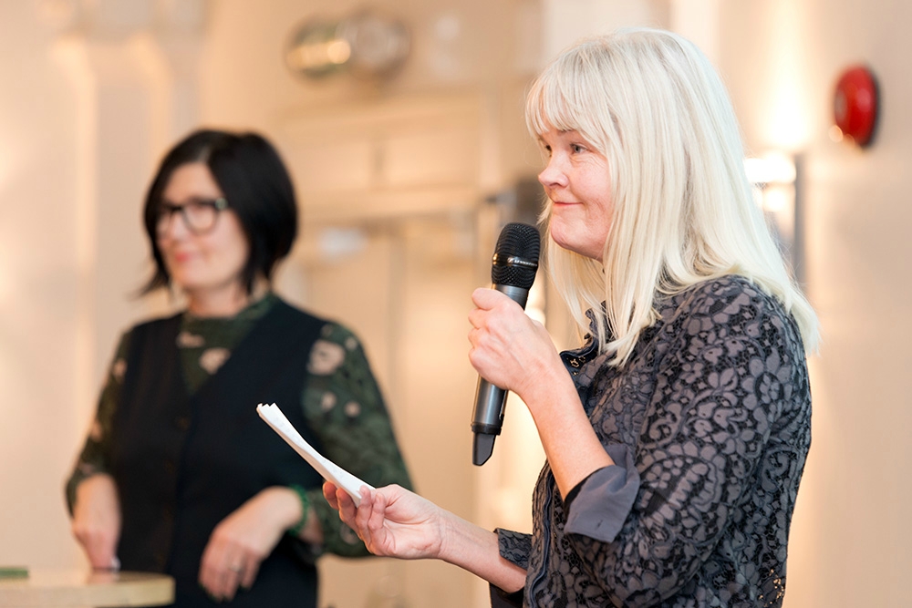 Tuomariston jäsen Bettina Pehrsson, Maraboupuiston taidehallin johtaja