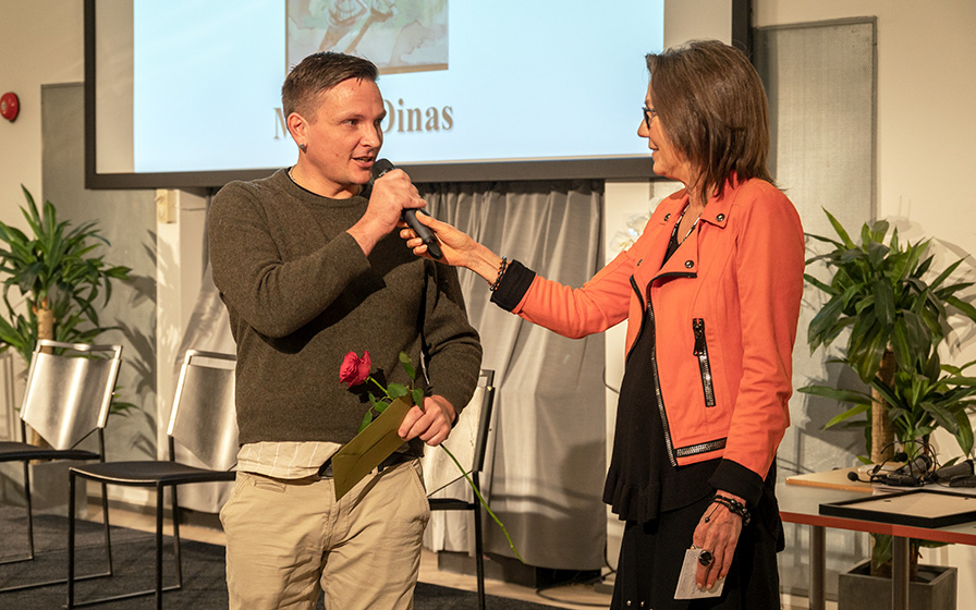 Yleisöäänestyksen toinen sija (vain yksi ääni vähemmän): Mikael Oinas