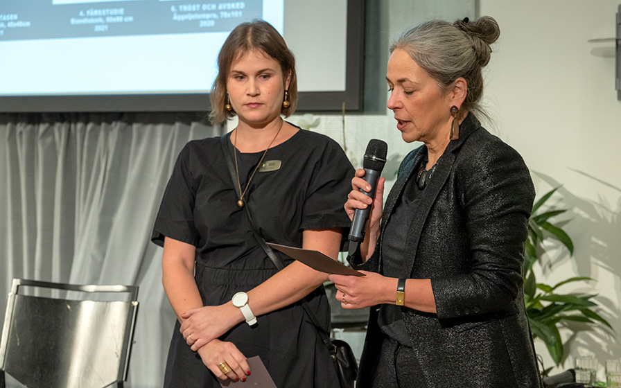 Tuomaristo: Rosa Liksom, Vidar Lindqvist, Hanna Tapio (kuvassa) ja Janine Seldenthuis (kuvassa)